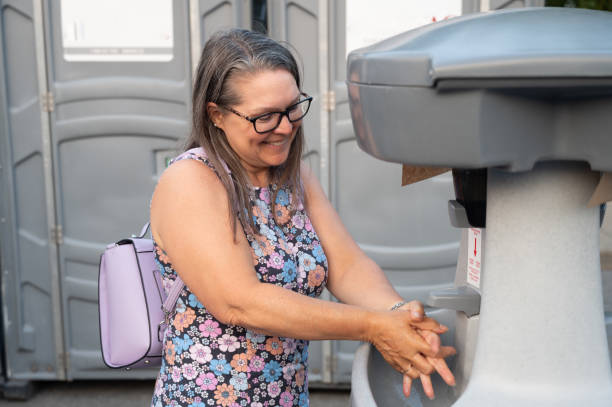 Best Affordable portable toilet rental  in Roslyn, PA